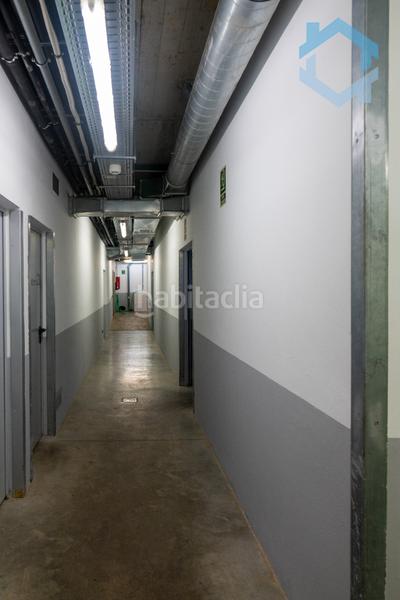 Foto 141bec01-ffdc-43b4-a9f1-7f6fa92891d3. Transfer business premise in Centre Santa Coloma de Gramenet