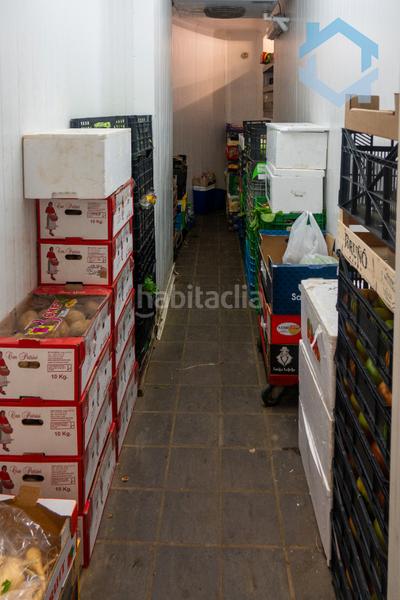 Foto 2411627e-7912-4a0b-b6df-f82ce6161319. Traspaso local comercial traspaso fruteria y verduras en Santa Coloma de Gramenet