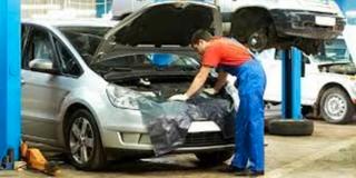 Traspàs Local Comercial a Poble Nou. Traspaso taller mecánico