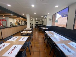 Traspàs Local Comercial a Carrer de sant joan 2. Traspaso de restaurante pizzeria en sant joan vilatorrada