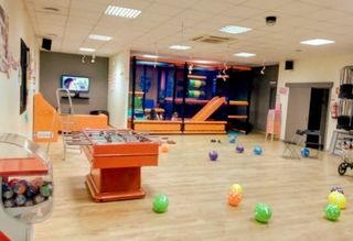 Traspàs Local Comercial a Hostal. Traspaso sala de eventos