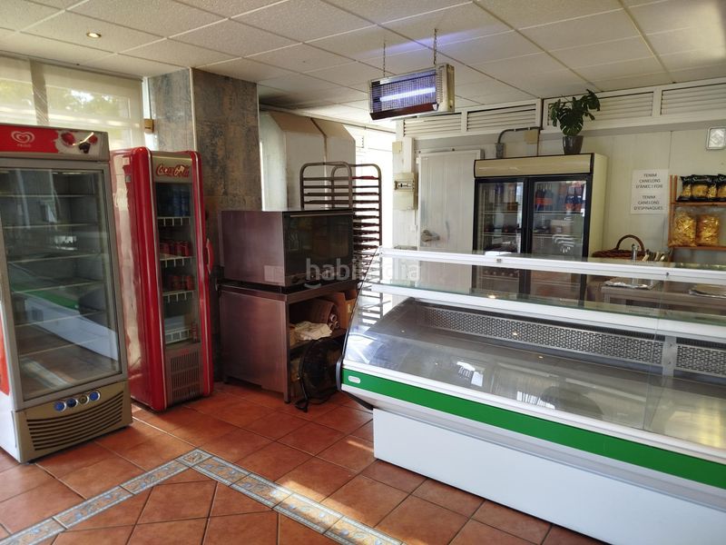 Foto 80dd1d09-8bcc-4cdf-a295-21d2fc9cc6c3. Traspàs local comercial a Abrera