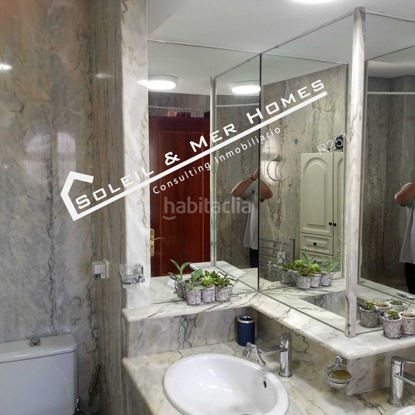 Foto b240236f-a4de-4e8c-841f-31ddaa5fc770. Casa amb calefacció a Núcleo urbano Chiclana de la Frontera