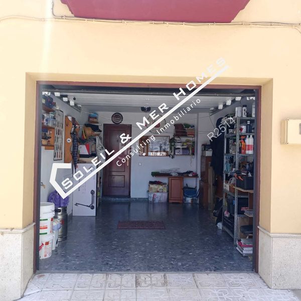 Foto e6cad8c7-37e7-4d36-845d-51c311f81b46. Casa amb calefacció a Núcleo urbano Chiclana de la Frontera