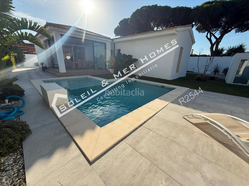 Foto 70f8aab1-9101-4e90-8643-d7674d5a618c. Xalet a Valdelagrana Puerto de Santa María (El)