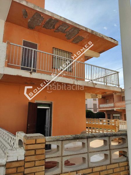 Foto 385afbfe-0b34-4d4b-bc2a-20fb818e149b. Casa adossada a El Perelló Sueca