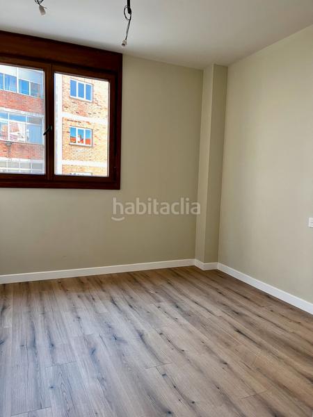 Foto 747042fe-5e96-4bfc-87a8-2844b5cecd72. Appartamento in calle menéndez pelayo 7 in Centro Palencia