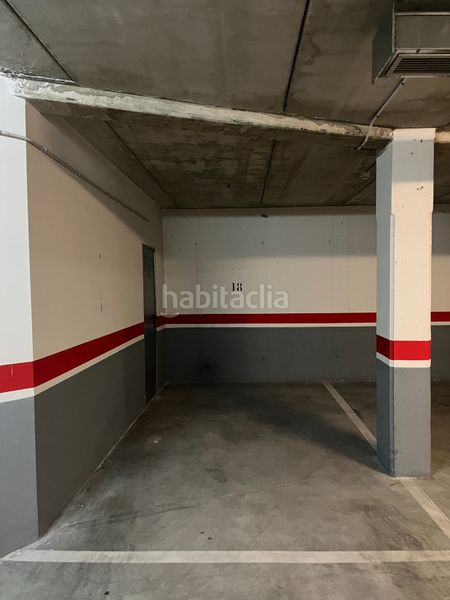 Foto 239ad682-bba3-4063-8ffa-32e2a0733a77. Aparcament cotxe a calle jardines 72 a Santiago - San Telmo Palencia