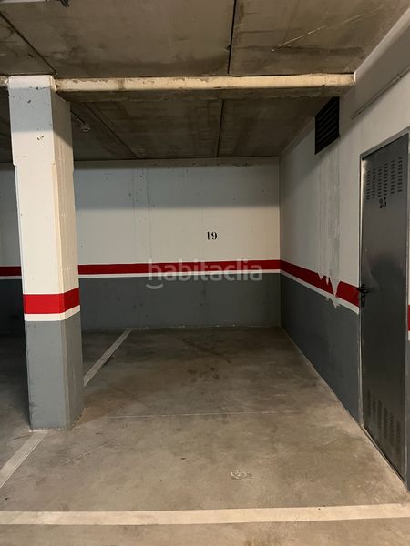 Foto 74259937-208a-441d-82f5-ba89d91556d5. Aparcament cotxe a calle jardines 72 a Santiago - San Telmo Palencia