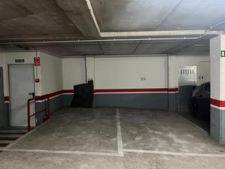 Posto auto in Avenida ramón carande 34. Garajes en edificio c/ ramón carande 34