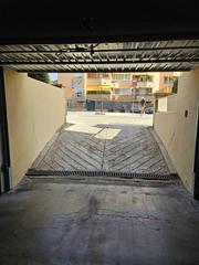 Autoparkplatz in Carrer d'enric granados 110. Plaza de parking zona vall premia