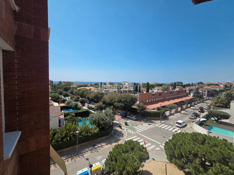 Foto 9fa7bd7e-39e3-4f8b-8a9f-cf4da81d18be. Piso plaza de parking y piscina comunitaria en Can Farrerons Premià de Mar