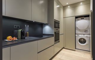 Rent Flat in Carrer de francesc pi i margall 81