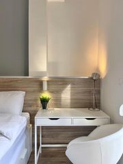 Rent Flat  Carrer de galileu 266