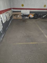 Aparcament cotxe a Passatge del General Prim 35