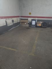 Lloguer Aparcament cotxe a Carrer de sant cristòfol 8. Alquiler parking calle sant cristófol