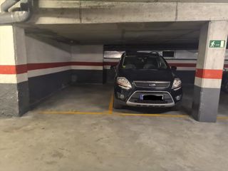 Parking coche en Carrer de santiago rusiñol 2. Parking para coche