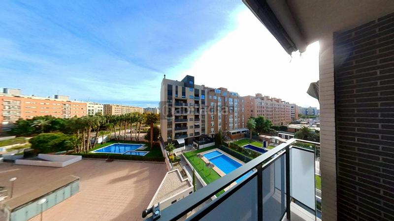 Foto 16a3811e-a615-4ba4-9ff9-24bdb3896055. Appartamento con parcheggio piscina in Nou Benicalap Valencia