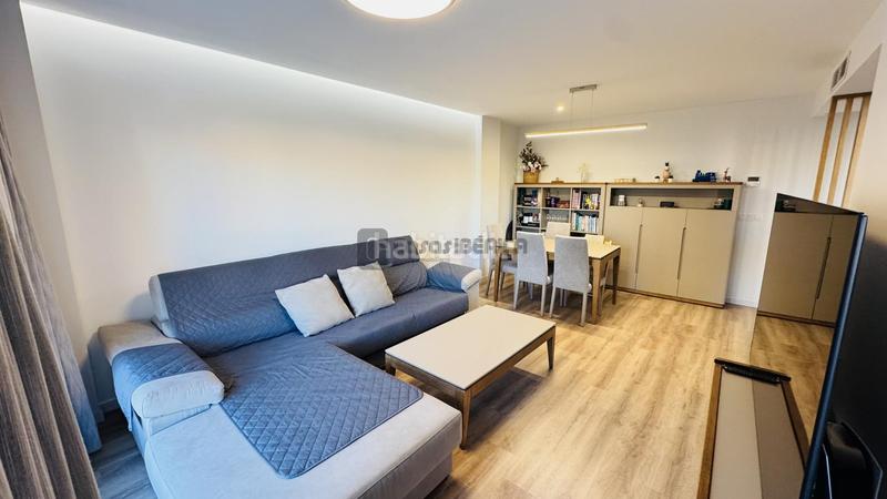 Foto 4b9e6415-2667-410f-88ca-880d1c6e3421. Appartamento con parcheggio piscina in Nou Benicalap Valencia