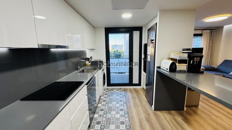 Foto 5bba7ec8-acb4-4668-8194-9c3e269968f8. Appartamento con parcheggio piscina in Nou Benicalap Valencia