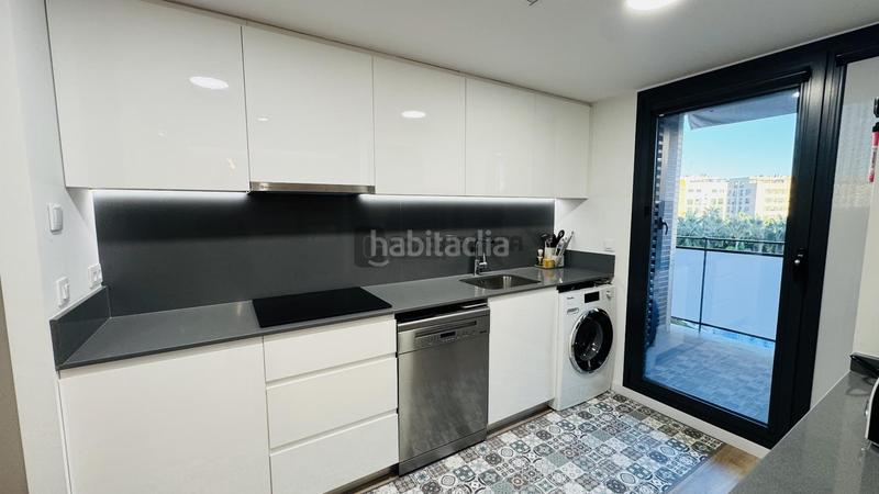 Foto e4ba7e37-df1c-4ae8-8cc7-71d842d3cfc9. Appartamento con parcheggio piscina in Nou Benicalap Valencia