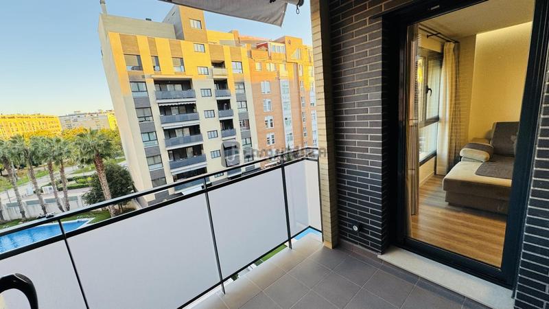 Foto ff2d2a8f-2d8e-4f4d-b2a8-38b7d779d13d. Appartamento con parcheggio piscina in Nou Benicalap Valencia