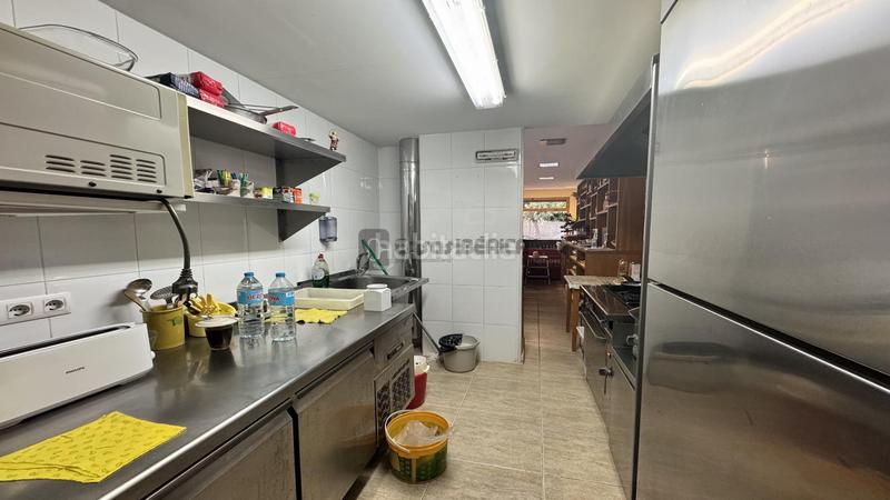 Foto 4441e00b-7737-4f10-9996-903e1f8d560e. Local comercial a Nou Benicalap Valencia