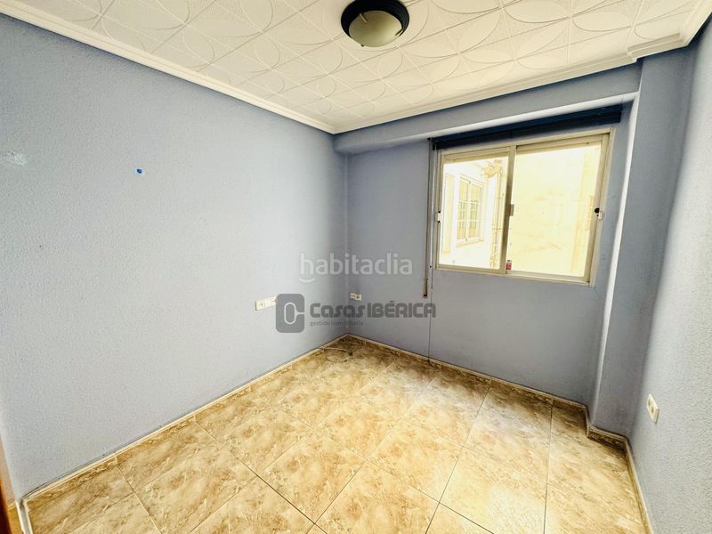Foto e5c42aa1-1568-4fed-8723-54726b241c5d. Pis a El Calvari Valencia