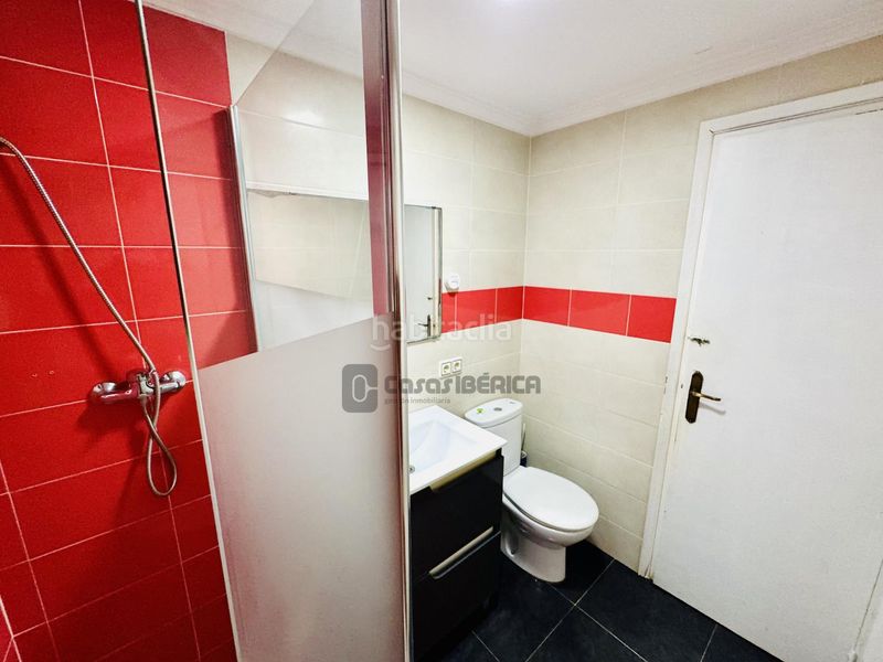 Foto 04038f71-9550-40de-8fe8-1b227bd54ddf. Piso  en Barrio Benicalap Valencia