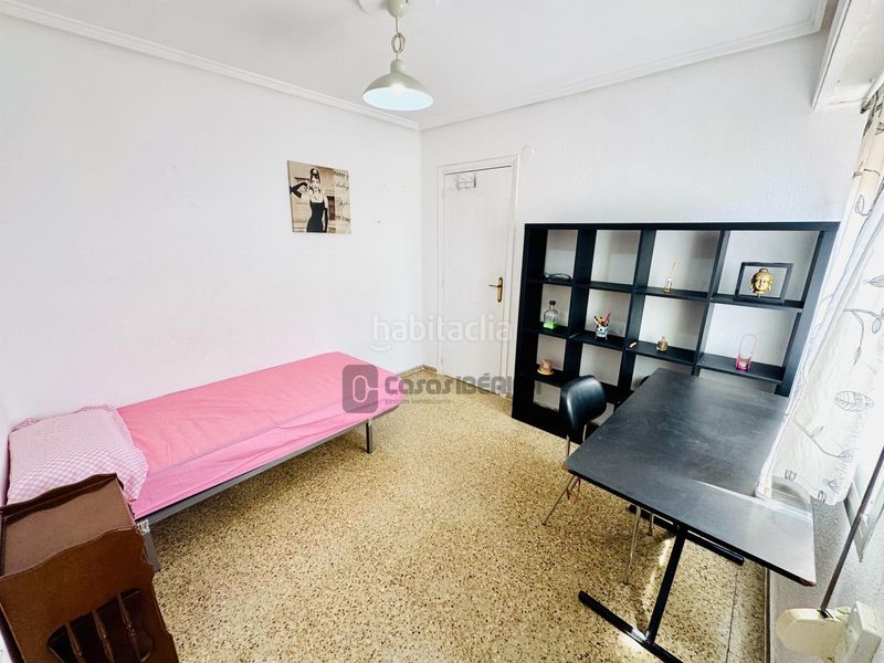 Foto 293a2956-e9ac-44f5-9a0c-e10466288f7e. Piso  en Barrio Benicalap Valencia