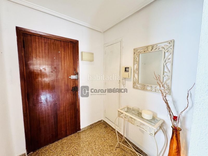 Foto a104950c-eef0-41da-aaf9-23746e6979c8. Piso  en Barrio Benicalap Valencia
