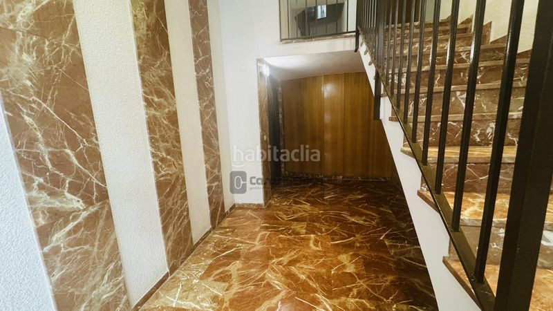 Foto ab1003d3-0ab8-4ade-8b46-16e1a1ef0295. Lloguer àtic amb calefacció aparcament a Barrio Benicalap Valencia