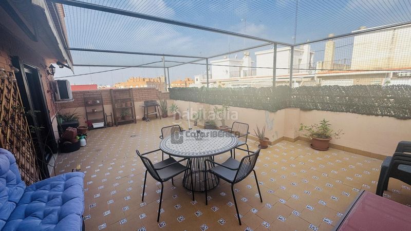 Foto b3d3954f-78e1-41bb-92f7-94982ef0be10. Lloguer àtic amb calefacció aparcament a Barrio Benicalap Valencia