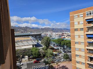 Pis  Santa cruz de tenerife - cl jorge manrique. Luminoso piso exterior de 4 dormitorios a reformar en tomé cano