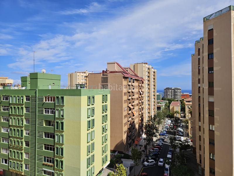 Foto a5dae468-c25d-4d5e-b360-201f94fea8bd. Piso luminoso piso exterior de 4 dormitorios a reformar en tomé cano en Santa Cruz de Tenerife