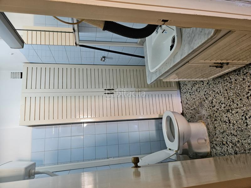 Foto b7bb4125-88f0-473d-960c-bf92b7c2a539. Piso luminoso piso exterior de 4 dormitorios a reformar en tomé cano en Santa Cruz de Tenerife