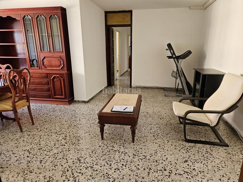 Foto e58dac61-5773-4bd3-9aed-fb2cd77c27cf. Piso luminoso piso exterior de 4 dormitorios a reformar en tomé cano en Santa Cruz de Tenerife
