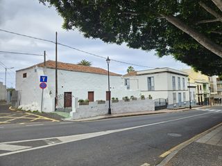 Casa en Tejina - cl jose antonio rguez amador 19. Encantadora casa histórica en venta en el corazón de tejina situ