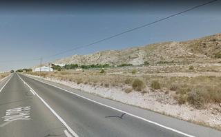 Finca rústica a Travesía carretera biar 1 5. Terreno industrial en villena (cv-799)