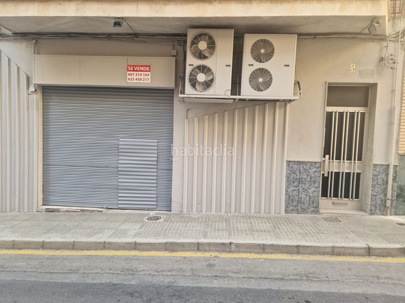 Foto 46f59045-b801-4f68-bd25-dc6256b55dbd. Local comercial en calle blasco 5 local comercial céntrico , alicante en Villena