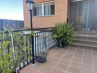 Chalet  Carrer de ja�n. Se vende excelente casa en rubi