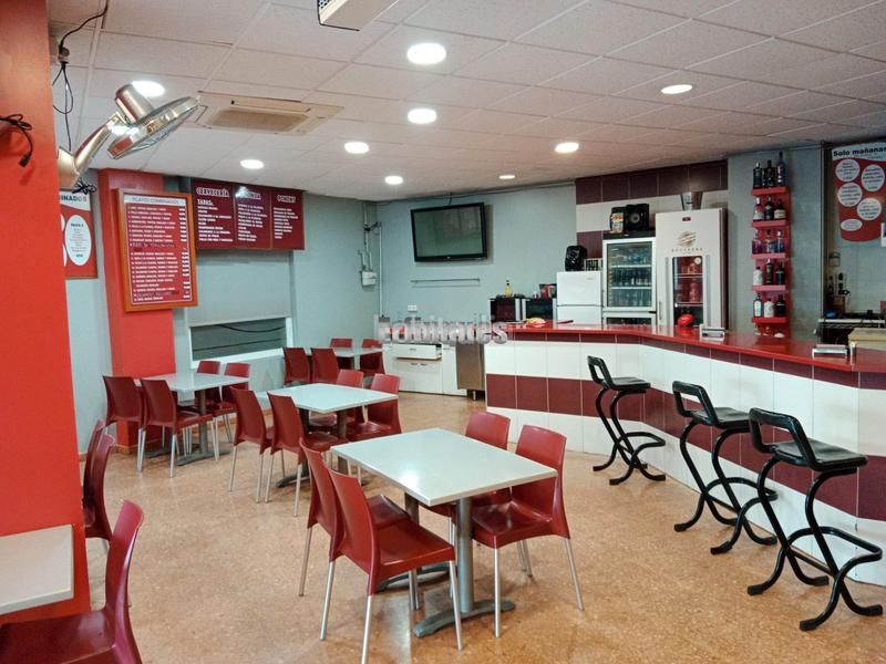 Foto e4eceac2-271d-4ffa-9213-740a3913f584. Traspàs local comercial amb calefacció a Can Boada Terrassa