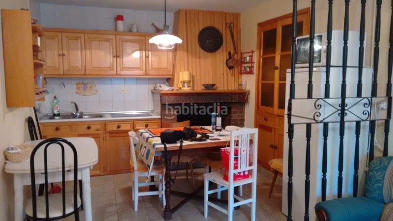 Foto cd831b74-c61f-4c54-b6e8-89161537e9b1. Casa adossada a Quintanar de la Sierra