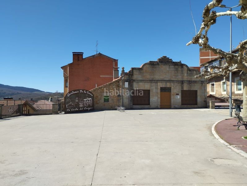 Foto df4f6bb6-1a22-468f-b8f7-d74877037486. Casa adossada a Quintanar de la Sierra