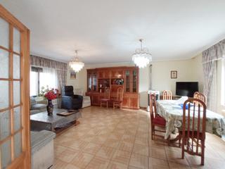 Casa bifamiliare  Calle paraguay
