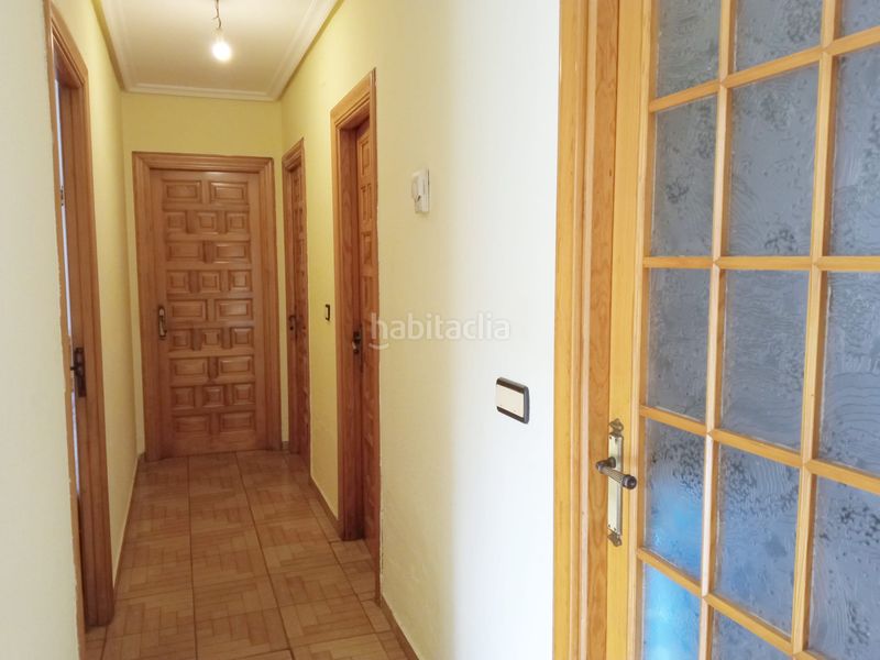 Foto 02f9d861-79e0-425c-955a-b678415c4b63. Casa pareada en Barriada de Yagüe Burgos