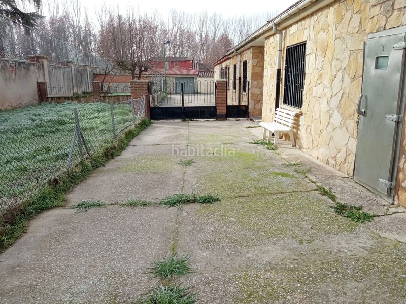 Foto 484bb5e1-1b65-4de4-b33c-9ddb212ee93b. Casa pareada en Barriada de Yagüe Burgos