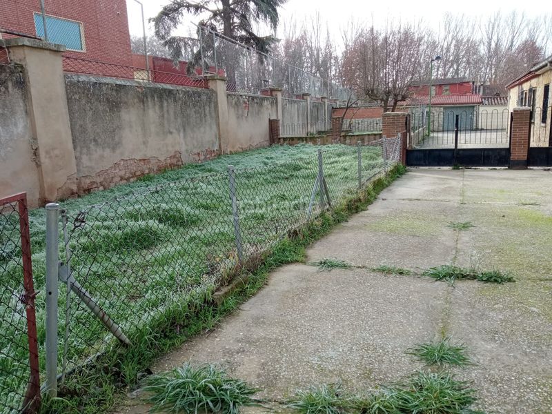 Foto 7e7c48d4-7955-4137-ab98-09acdc36b2b1. Casa pareada en Barriada de Yagüe Burgos