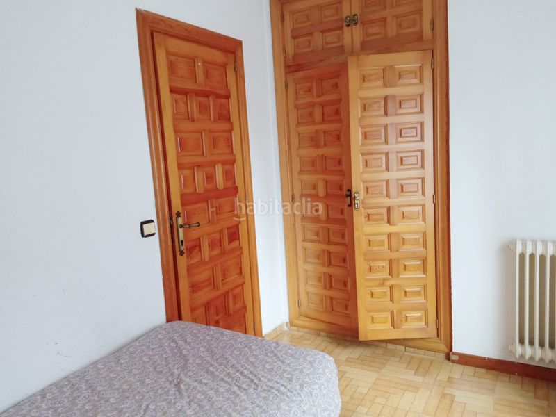 Foto 81e5a07f-6305-472f-9f71-9d1117aa0222. Casa pareada en Barriada de Yagüe Burgos