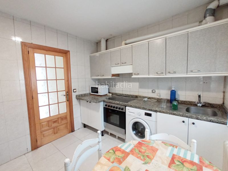 Foto c1e7f61f-4a60-4620-9c4f-3e39c88509a2. Casa pareada en Barriada de Yagüe Burgos